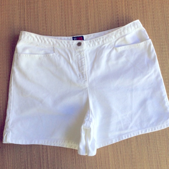 NY JEANS NEW NWT - Picture 1 of 5